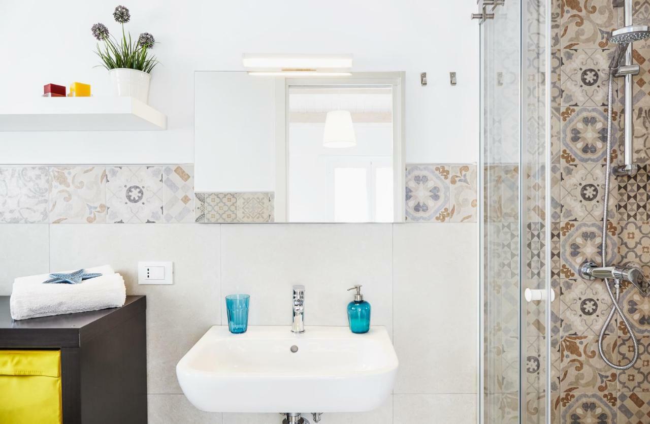 Casa Vacanze "Oceano Mare" Pozzallo Bagian luar foto